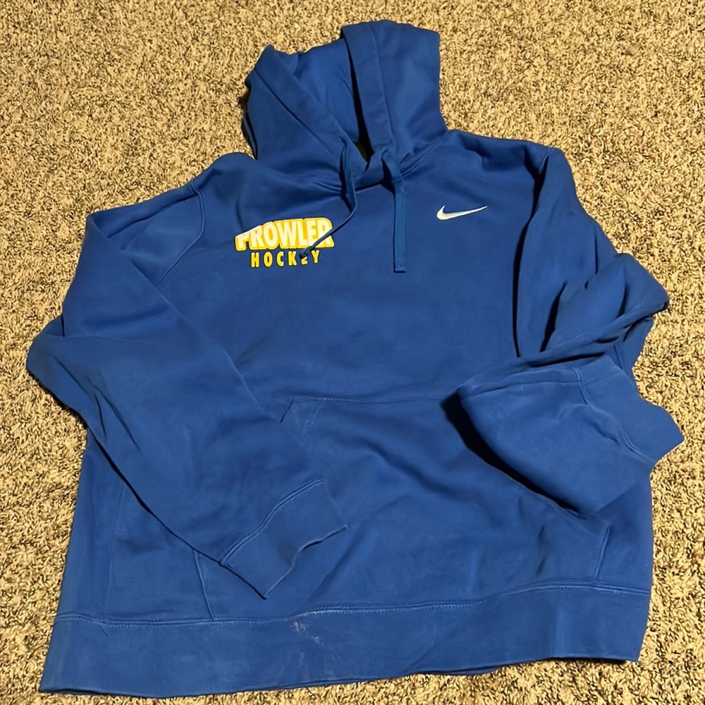 womens nike sweatshirt, size large